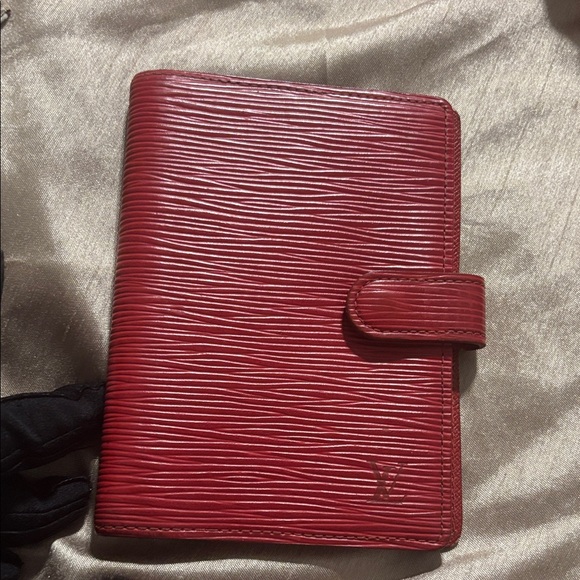 LOUIS VUITTON Red Epi His & Her Master Bundle Saint Cloud - Picture 3 of 16